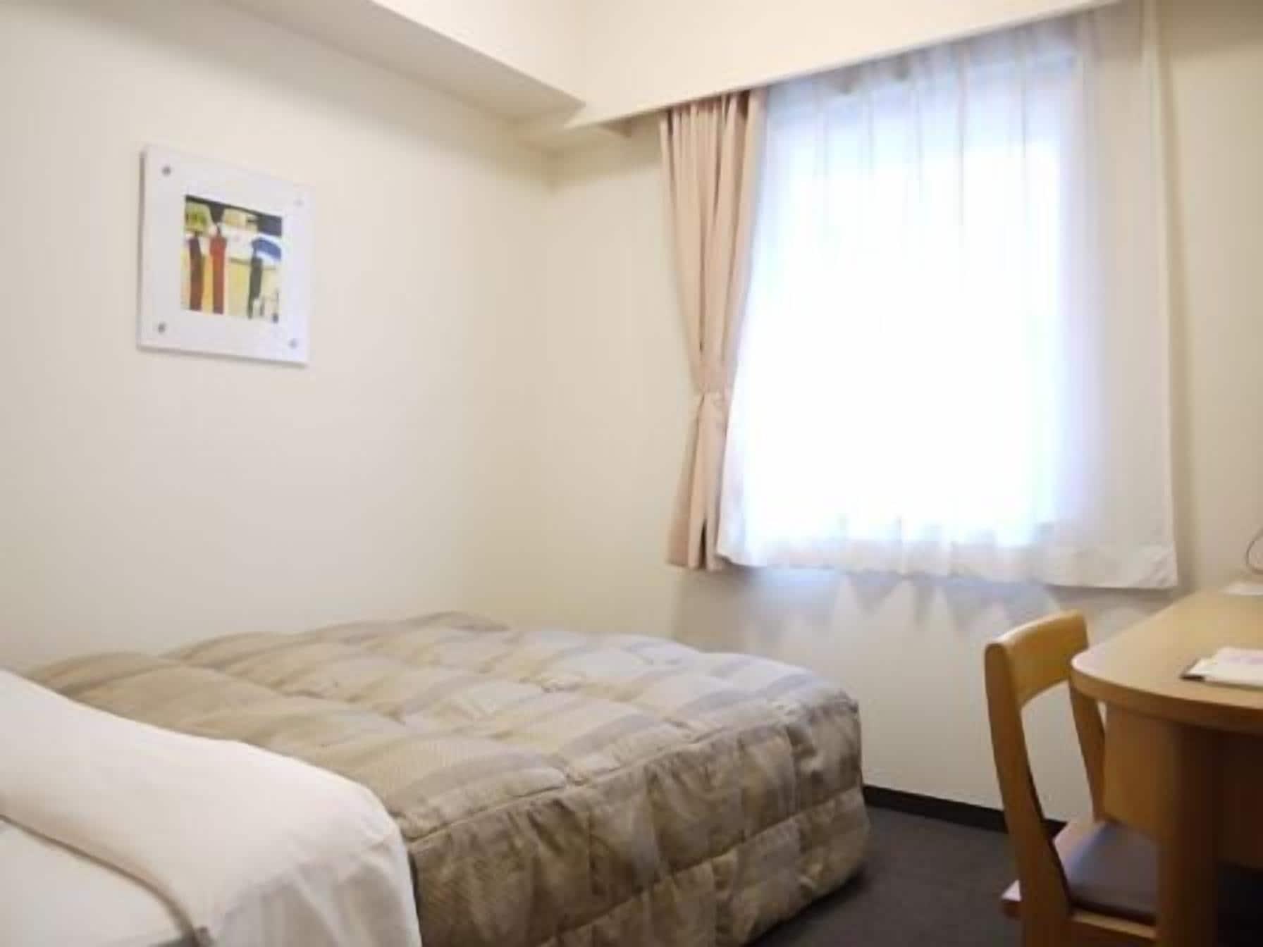 Route-inn Nahatomariko 3* Okinawa